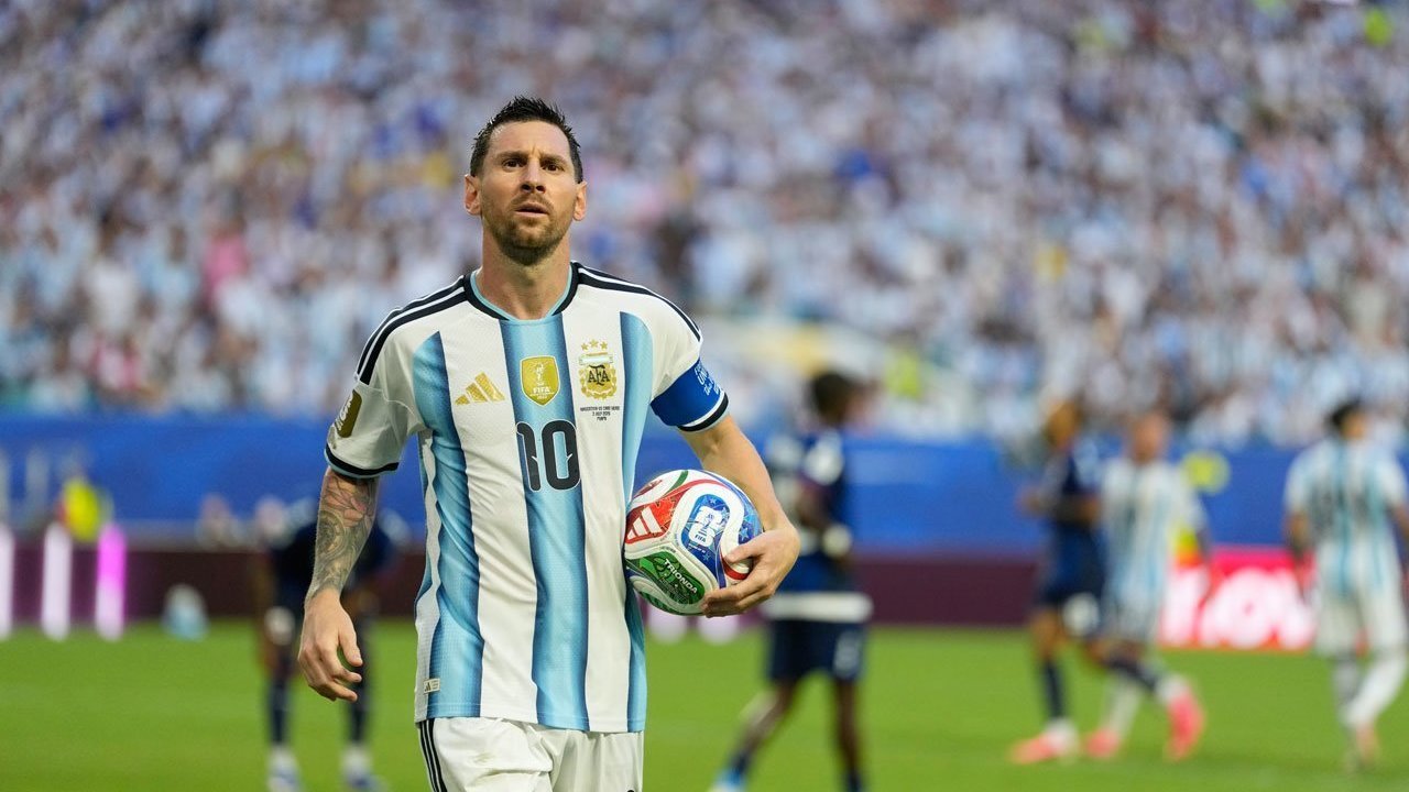 Lionel Messi Umumkan Pensiun dari Timnas Argentina