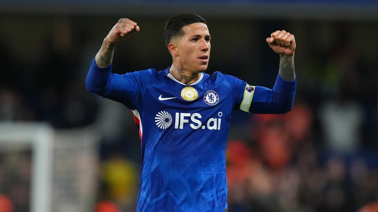 Manchester City Resmi Datangkan Enzo Fernandez dari Chelsea